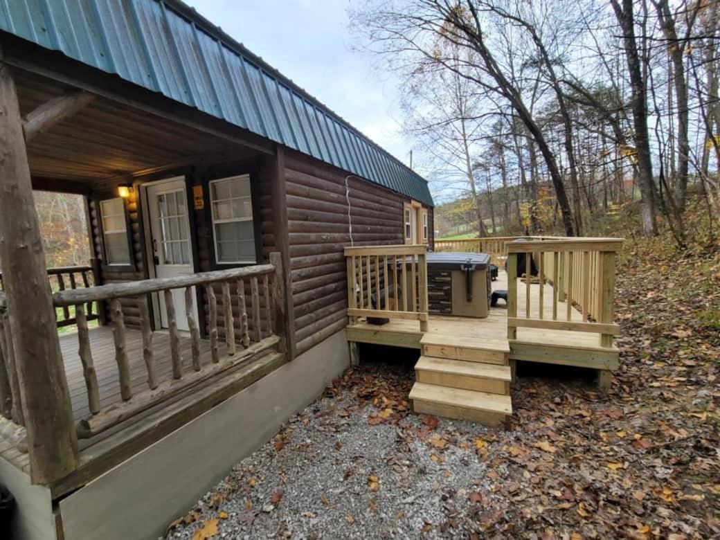 Acorn Cottage At Hocking Vacations Logan Exterior photo